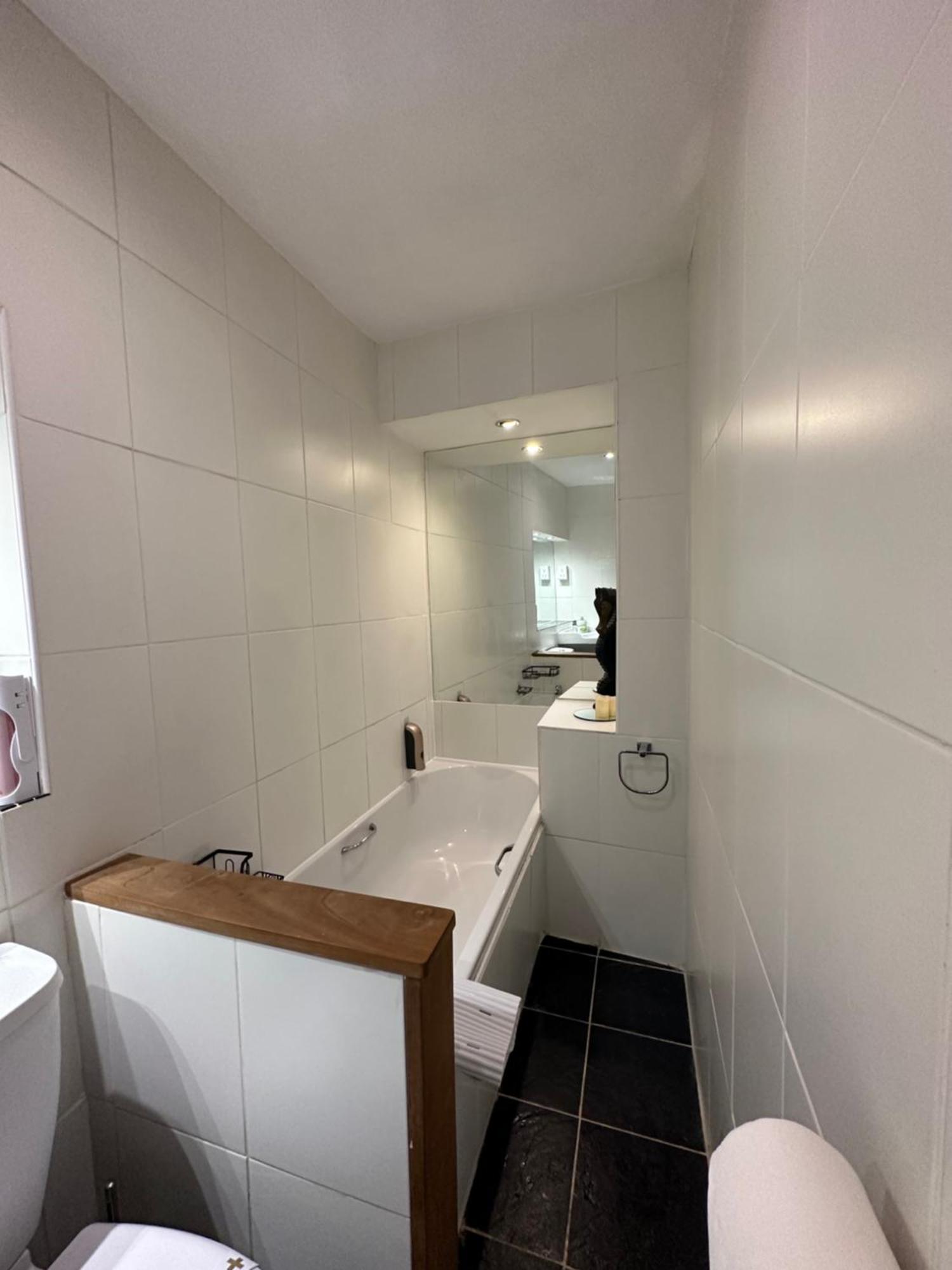 The Carlton'S Holiday Suites Бринлингтон Экстерьер фото