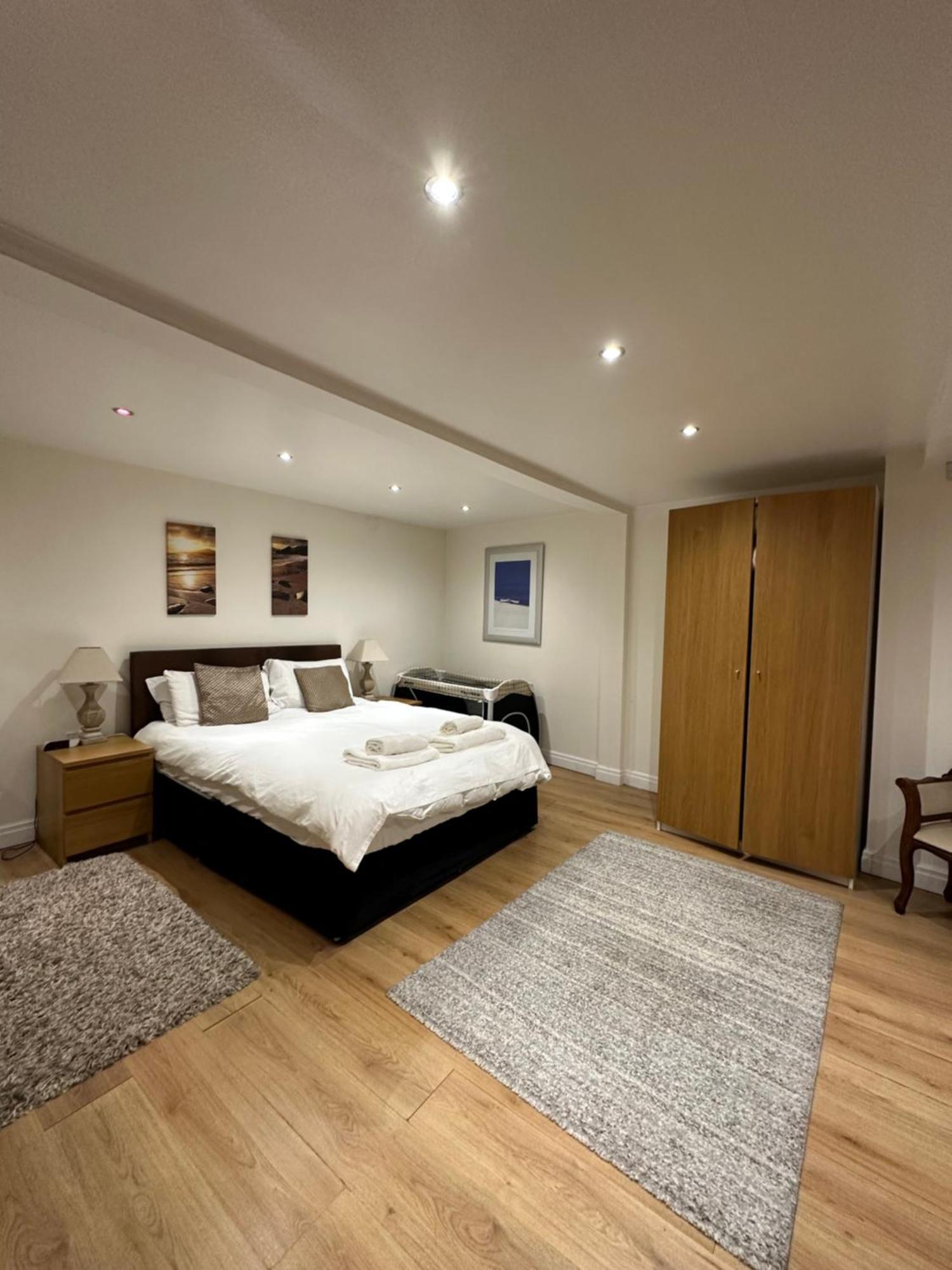 The Carlton'S Holiday Suites Бринлингтон Экстерьер фото